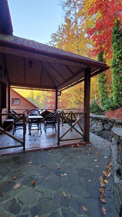 Elf-Cottage Tur'ya Paseka Exterior foto